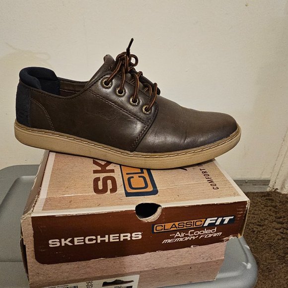 Sketchers - Picture 1 of 2